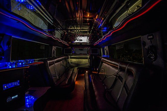 18-passenger Hummer limo